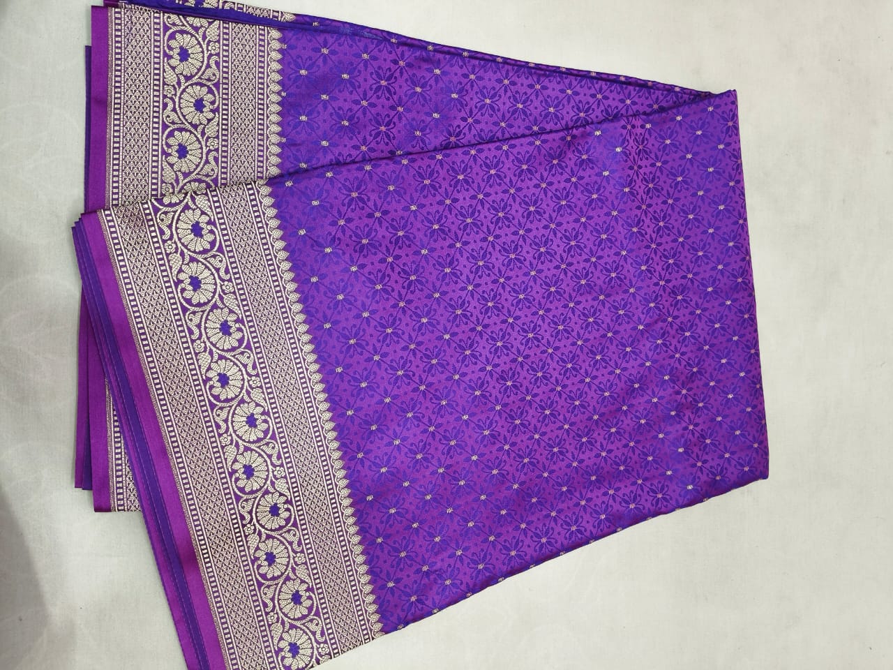 Jamawar Mashroo Resham Weaving Tanchoi Saree