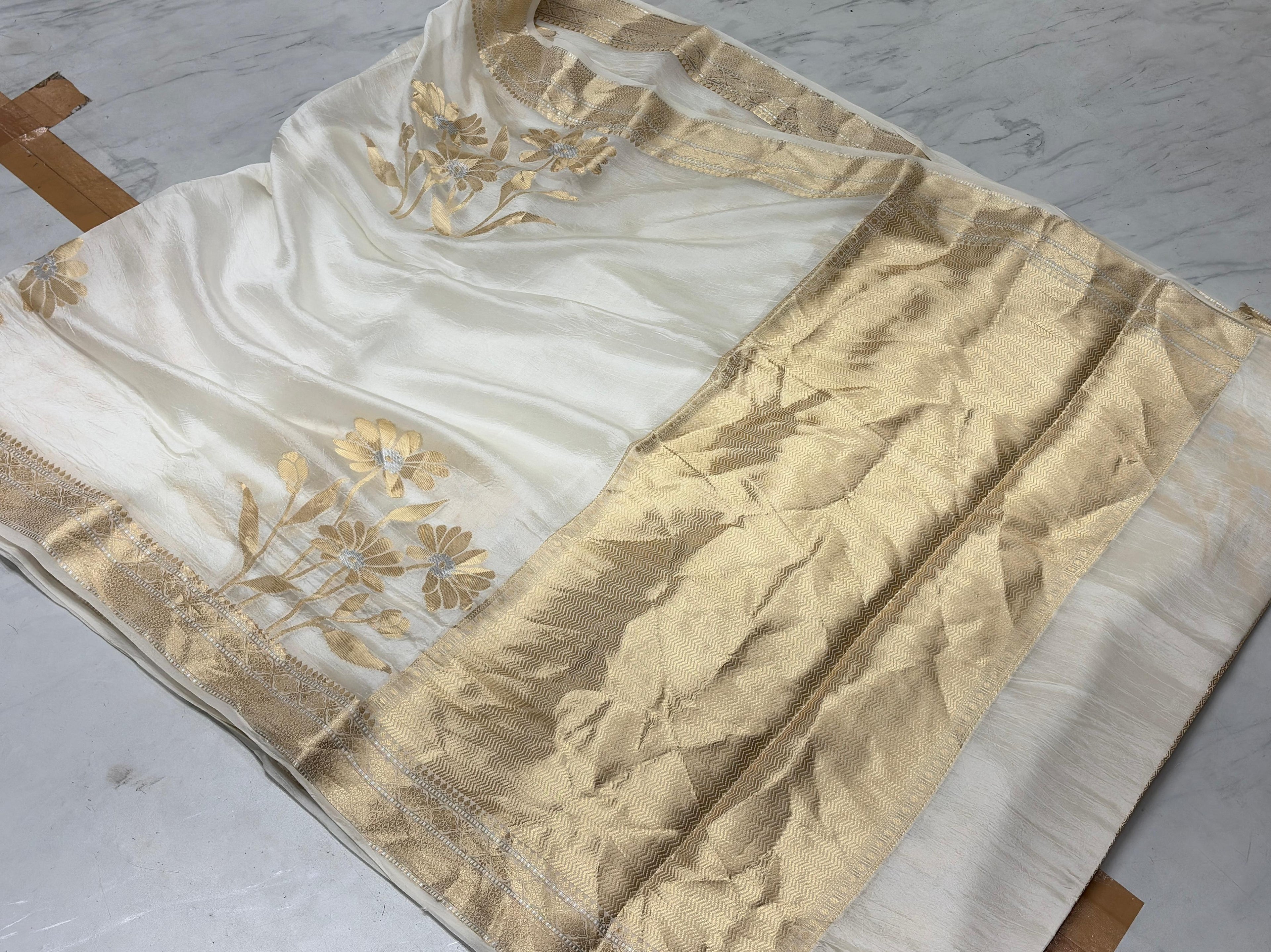 Dyable Raw Silk Saree