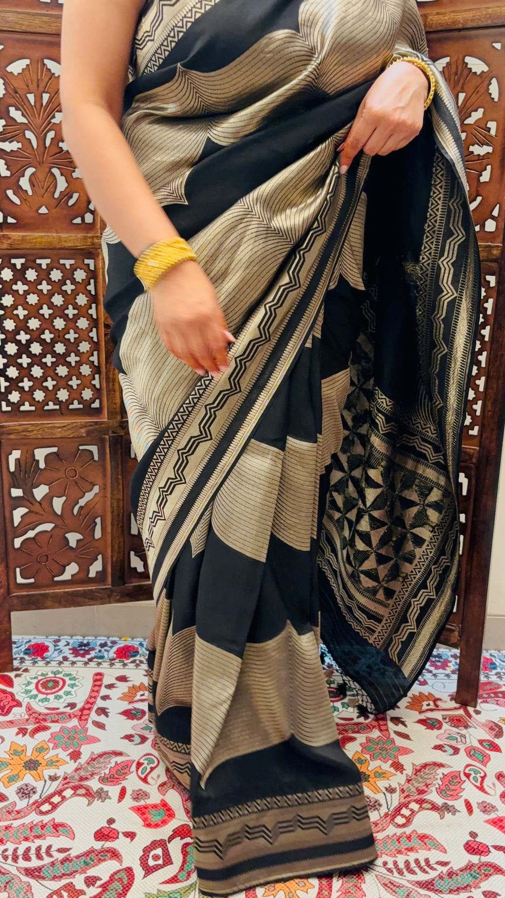 Black Munga Weaves