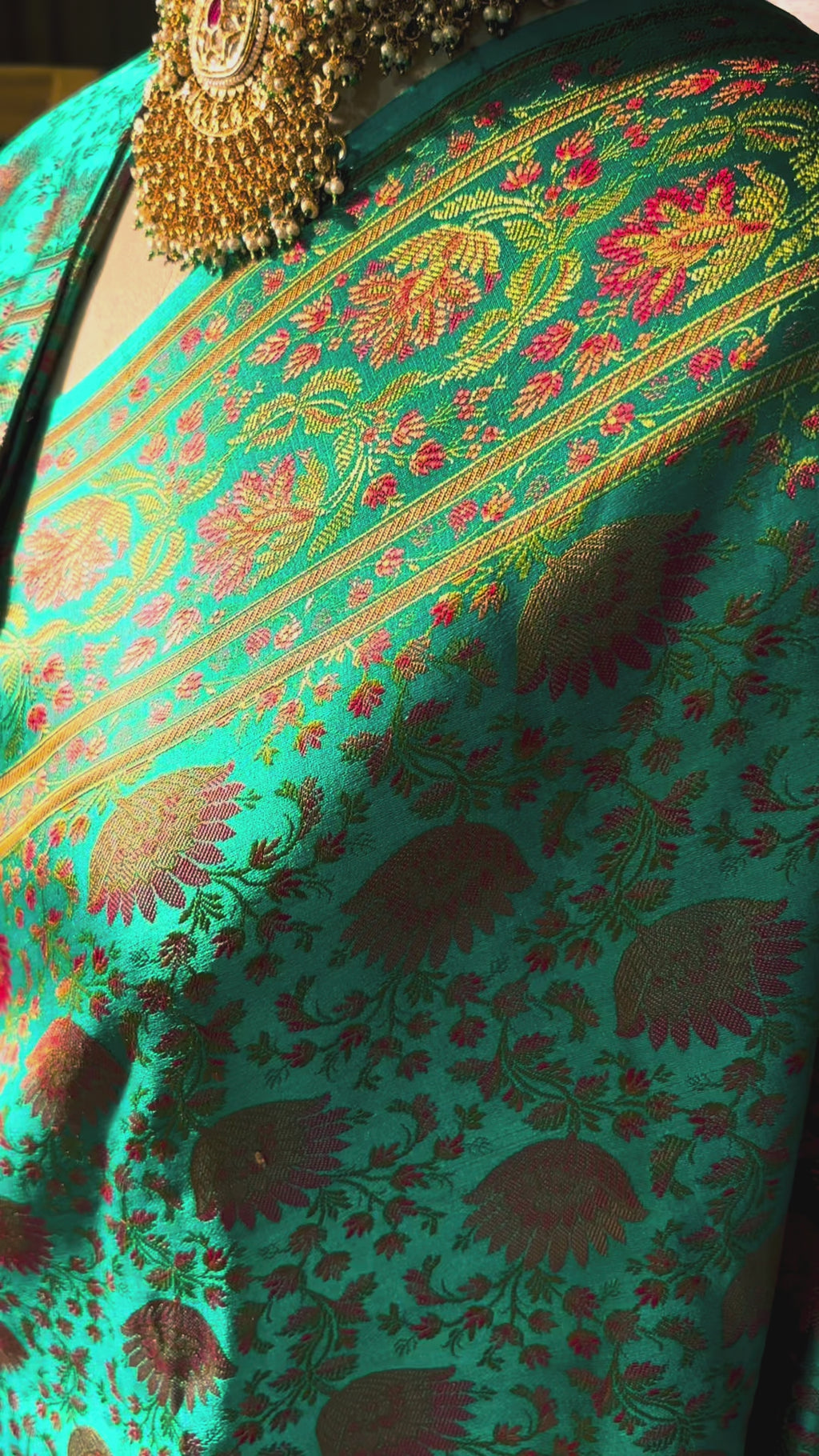 Pure Tanchoi Silk Saree
